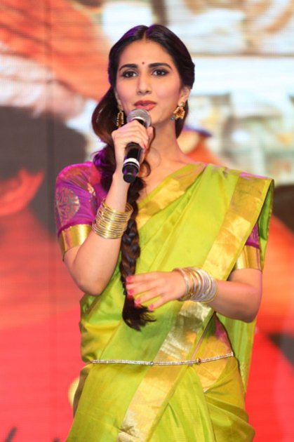 Vani-Kapoor-at-Aaha-Kalyanam-Audio-Launch